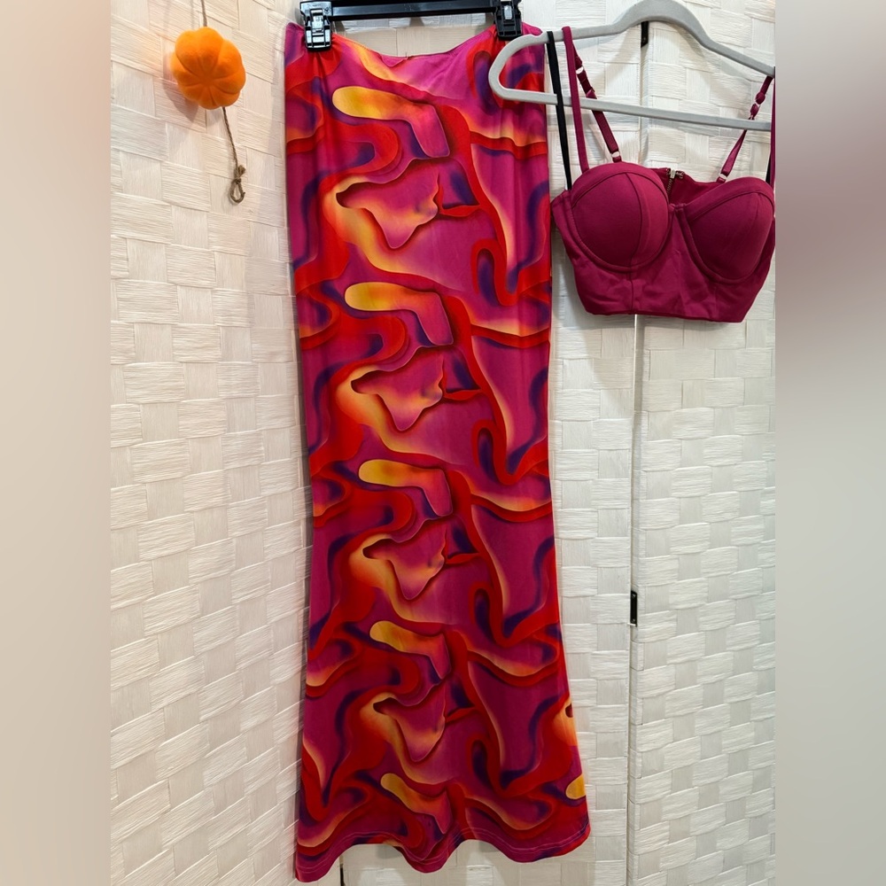 Maxi Skirt with Scrunch in the Back 🩷🧡💜💛❤️